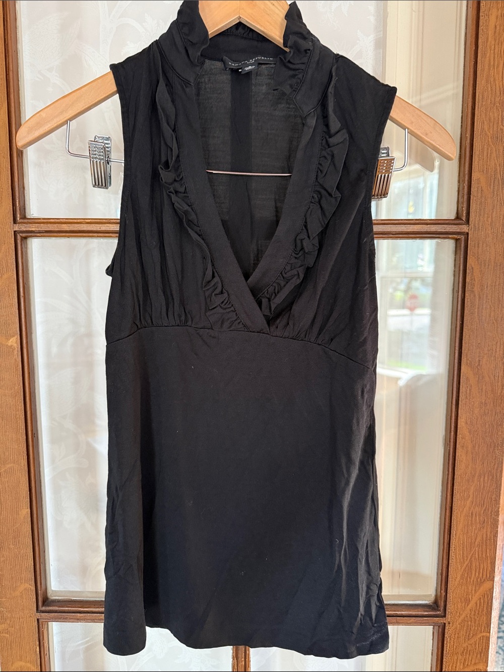 Banana Republic Black Sleeveless Ruffled V-Neck Top